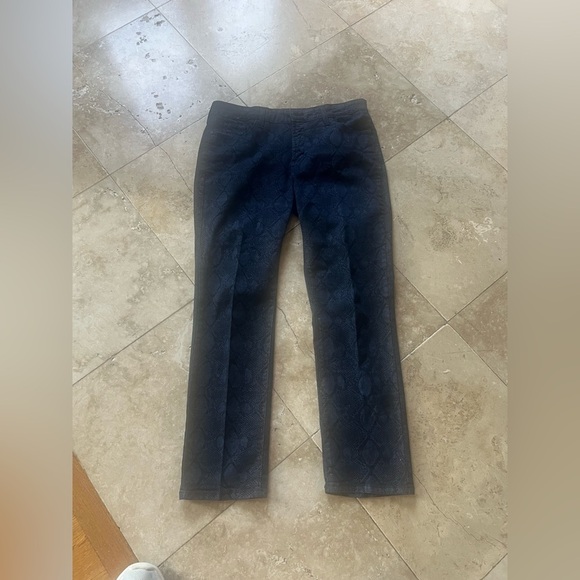 NYDJ ladies navy and black snake print pattern pants 12P. Perfect condition - Picture 4 of 13